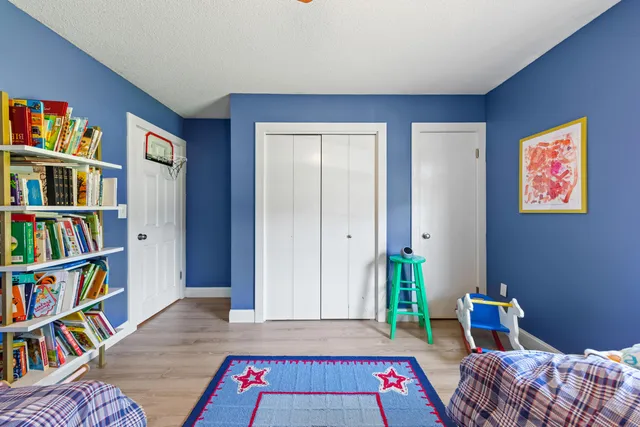 $469,900 | 207 Oakwood Circle, Niceville, FL 32578