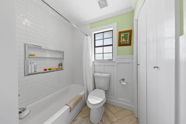 $469,900 | 207 Oakwood Circle, Niceville, FL 32578