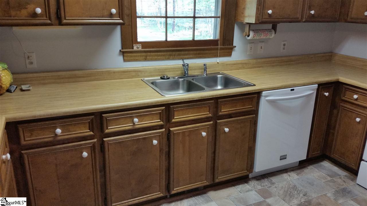 1614 Hudson Road Greer, SC 29650 - Photo 12 of 35 Gallery Image 12