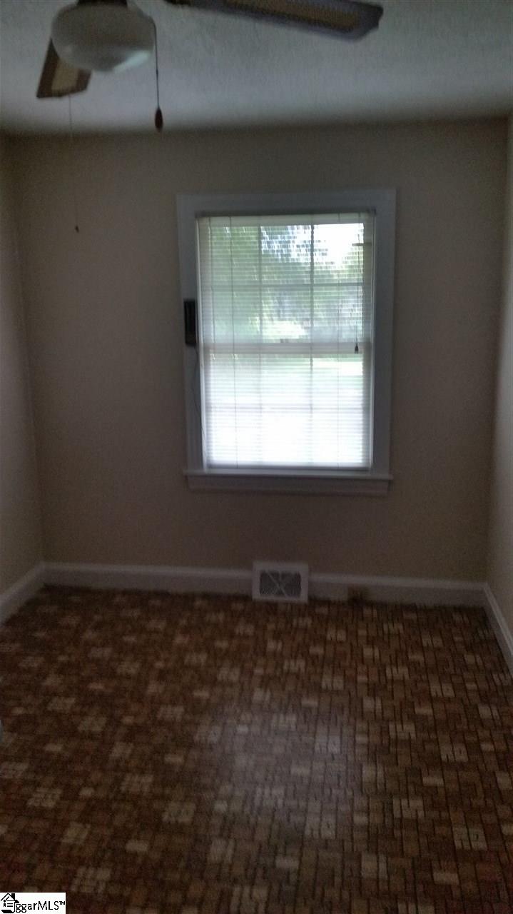 1614 Hudson Road Greer, SC 29650 - Photo 25 of 35 Gallery Image 25