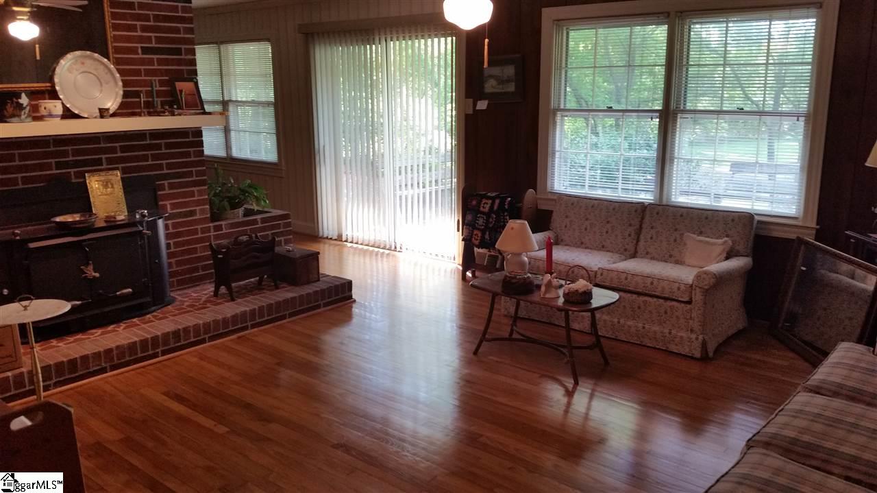 1614 Hudson Road Greer, SC 29650 - Photo 4 of 35 Gallery Image 4