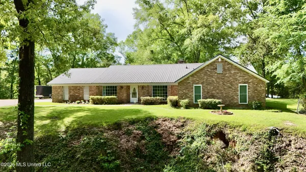 $310,000 | 218 Gillespie Circle, Raymond, MS 39154