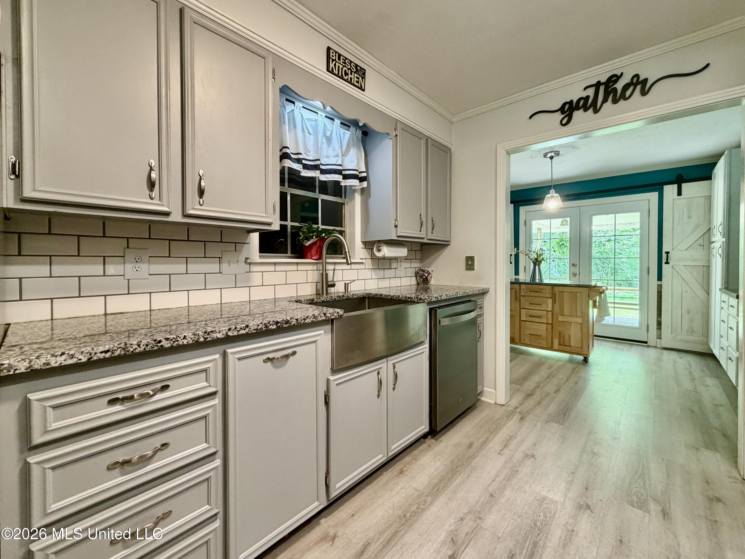 218 Gillespie Circle Raymond, MS 39154 - Photo 17 of 42 gillkitchen32167