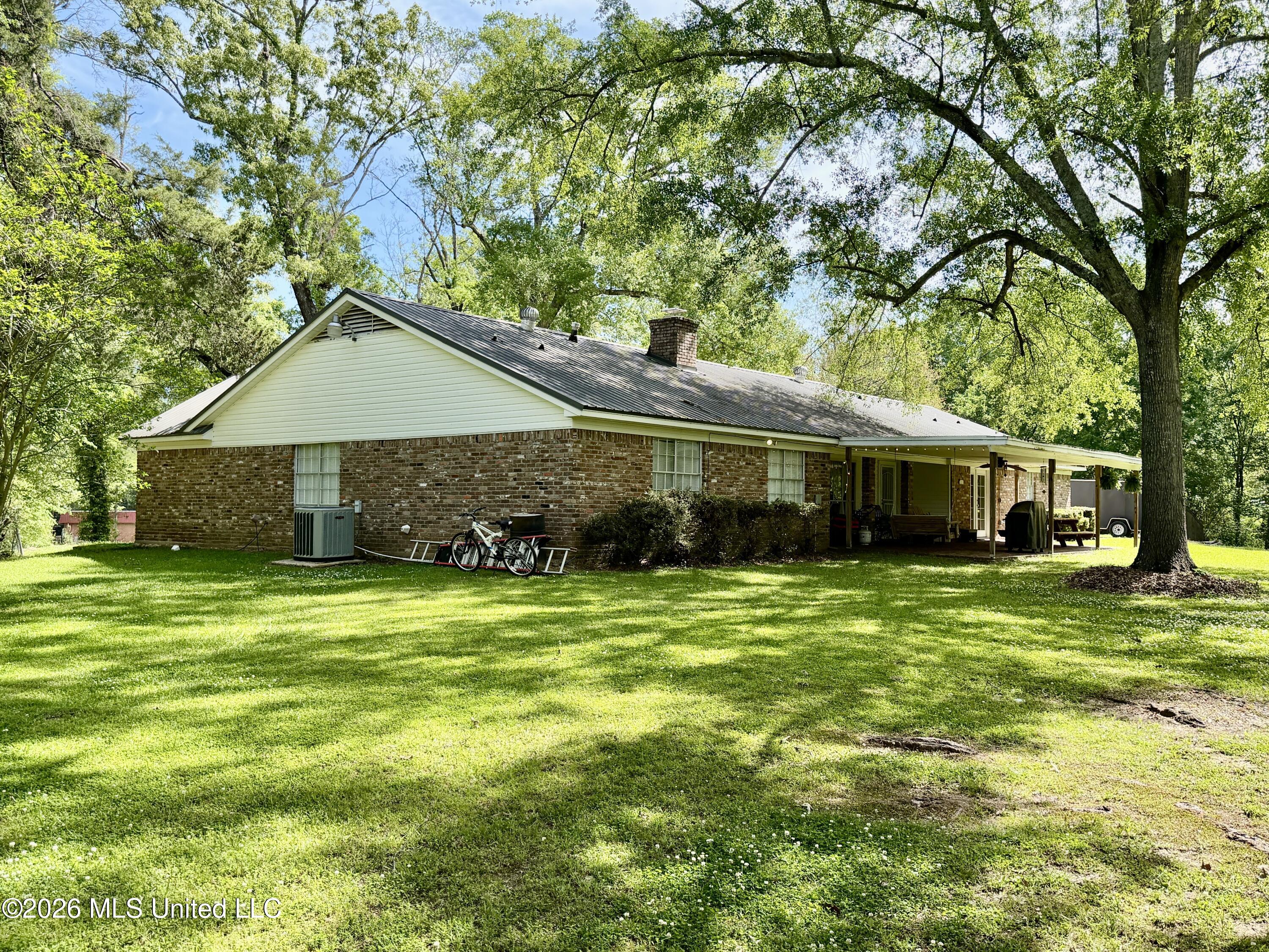 218 Gillespie Circle Raymond, MS 39154 - Photo 7 of 42 gillbackofhome2