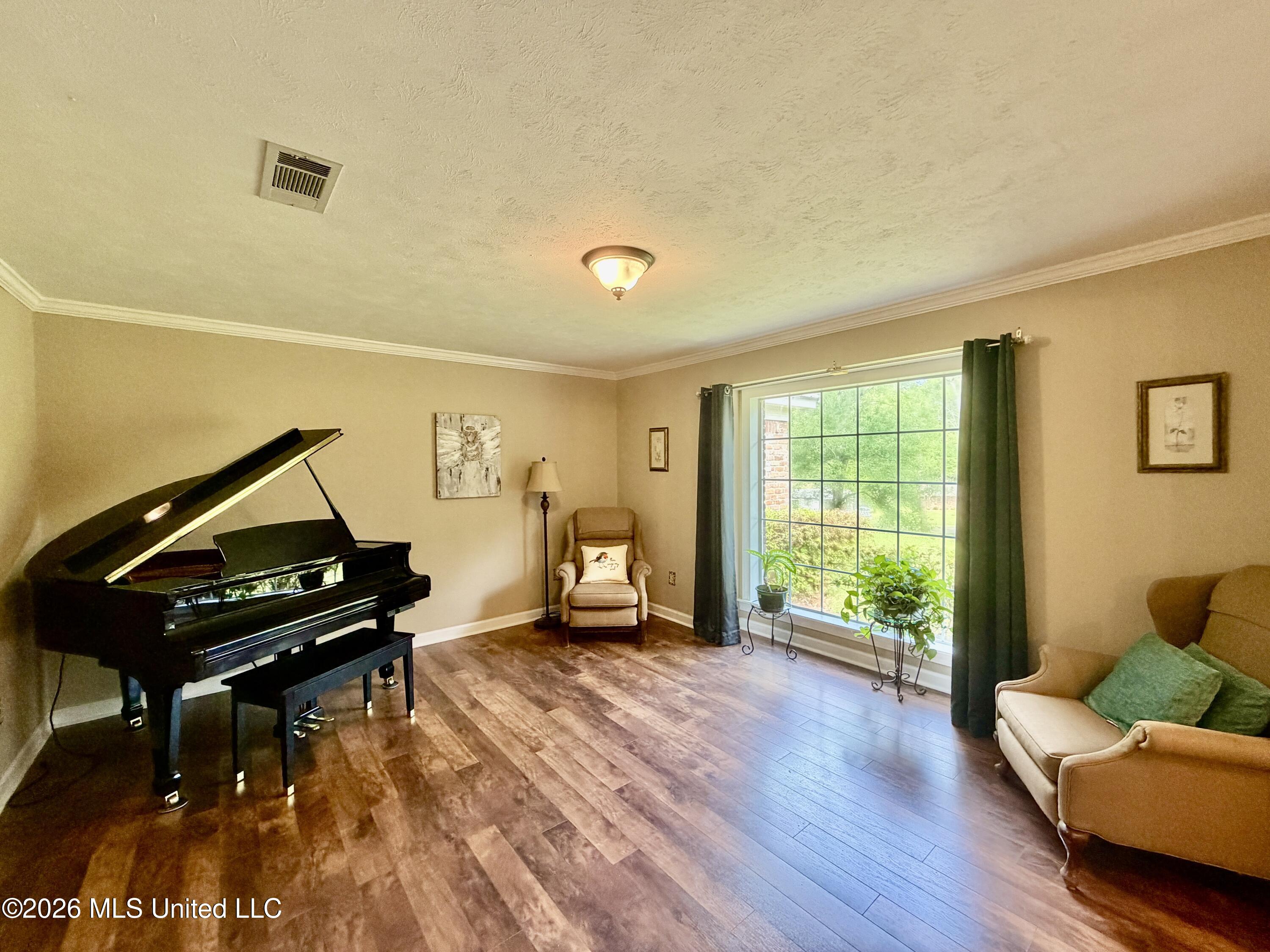 218 Gillespie Circle Raymond, MS 39154 - Photo 10 of 42 gIL[IANP2