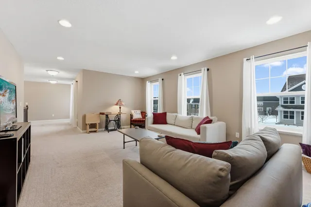 $699,900 | 3863 Founders Path, Chaska, MN 55318