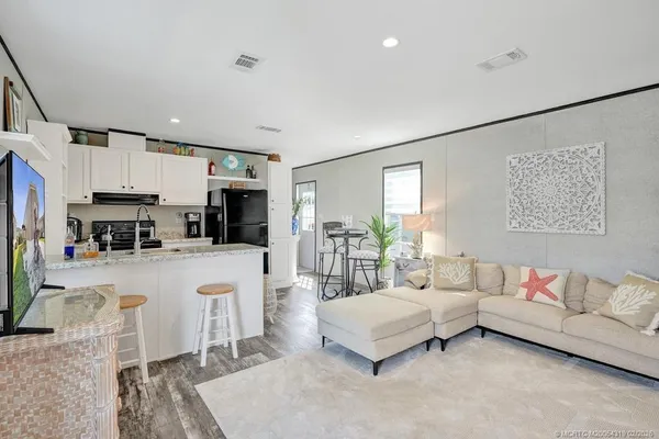 $149,998 | 315 Northeast Cardinal Avenue, Jensen Beach, FL 34957