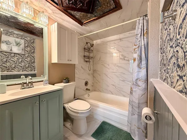 $1,500 | 9807 Walnut Street, Unit D205, Dallas, TX 75243