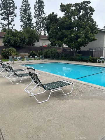 $400,000 | 3073 Gladstone Street, Unit 4, Pomona, CA 91767