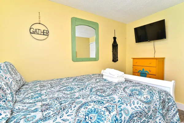 $692,900 | 219 27th Avenue North, North Myrtle Beach, SC 29582