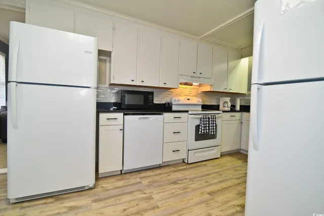 $700,000 | 219 27th Avenue North, North Myrtle Beach, SC 29582