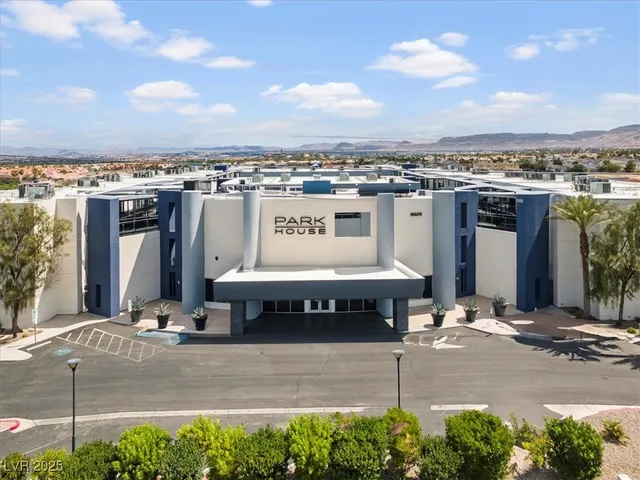 $2,495 | 8925 West Flamingo Road, Unit 120, Las Vegas, NV 89147