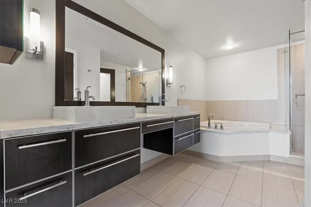 $2,495 | 8925 West Flamingo Road, Unit 120, Las Vegas, NV 89147