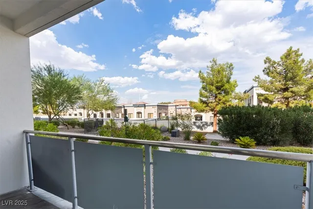 $2,495 | 8925 West Flamingo Road, Unit 120, Las Vegas, NV 89147
