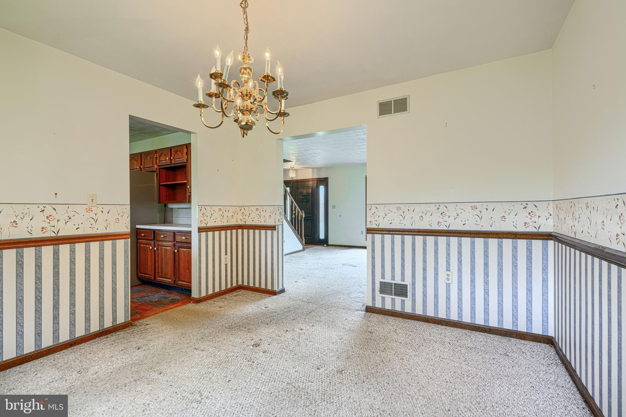 2625 Old Taneytown Road Westminster, MD 21158 - Photo 16 of 77 Dining room