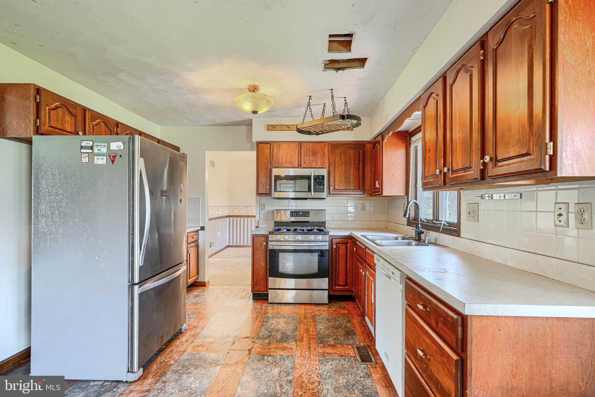 2625 Old Taneytown Road Westminster, MD 21158 - Photo 18 of 77 Kitchen