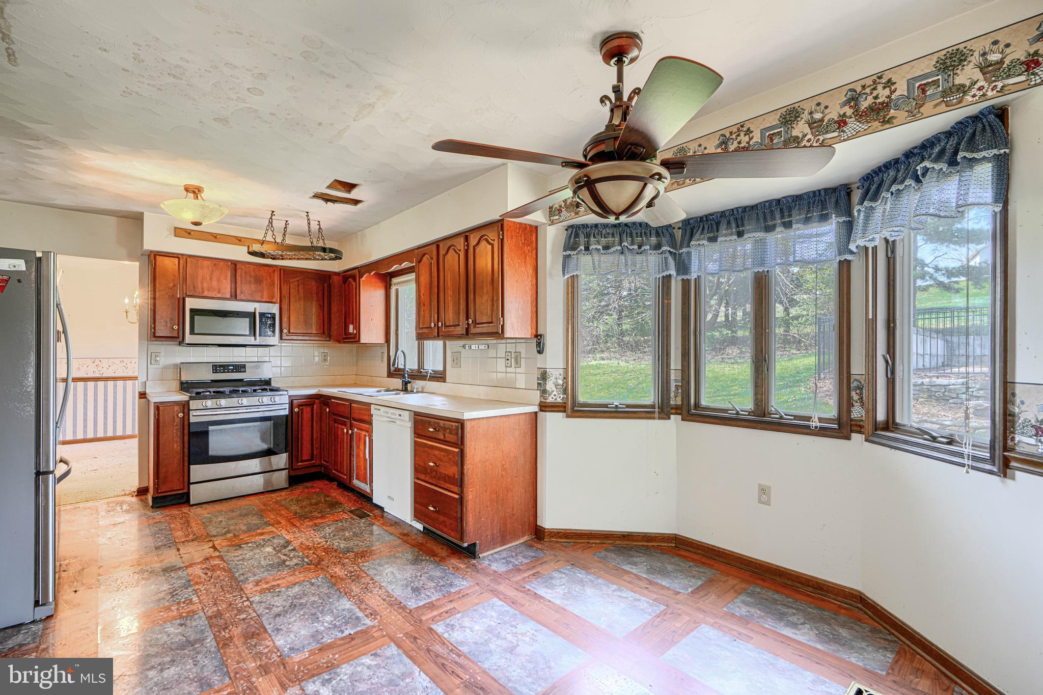 2625 Old Taneytown Road Westminster, MD 21158 - Photo 23 of 77 Kitchen