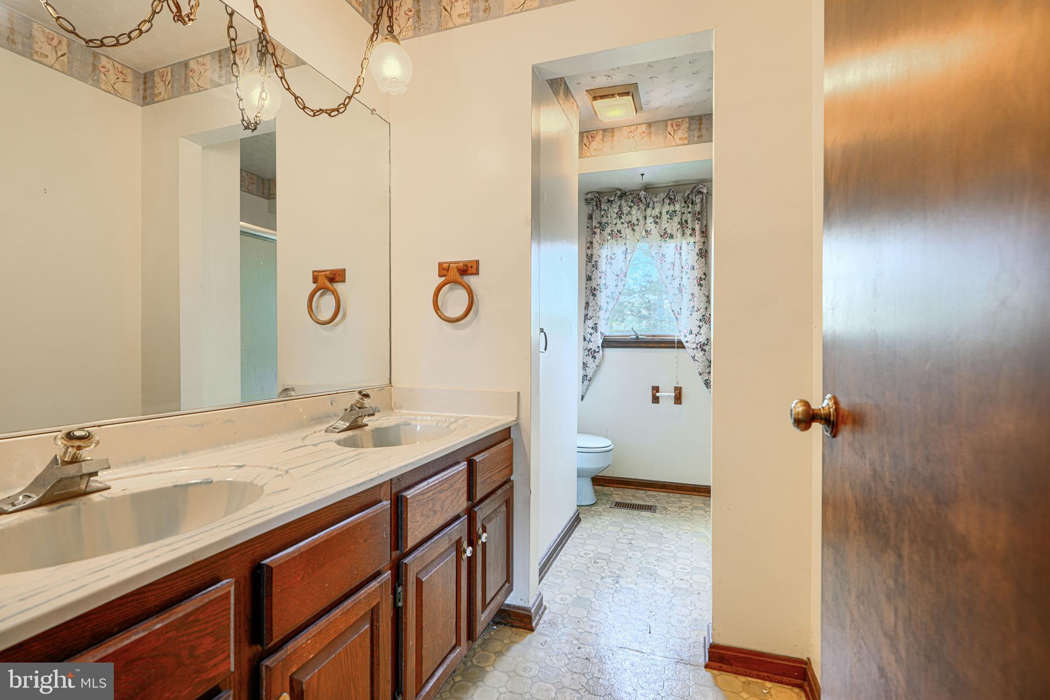 2625 Old Taneytown Road Westminster, MD 21158 - Photo 41 of 77 Bathroom