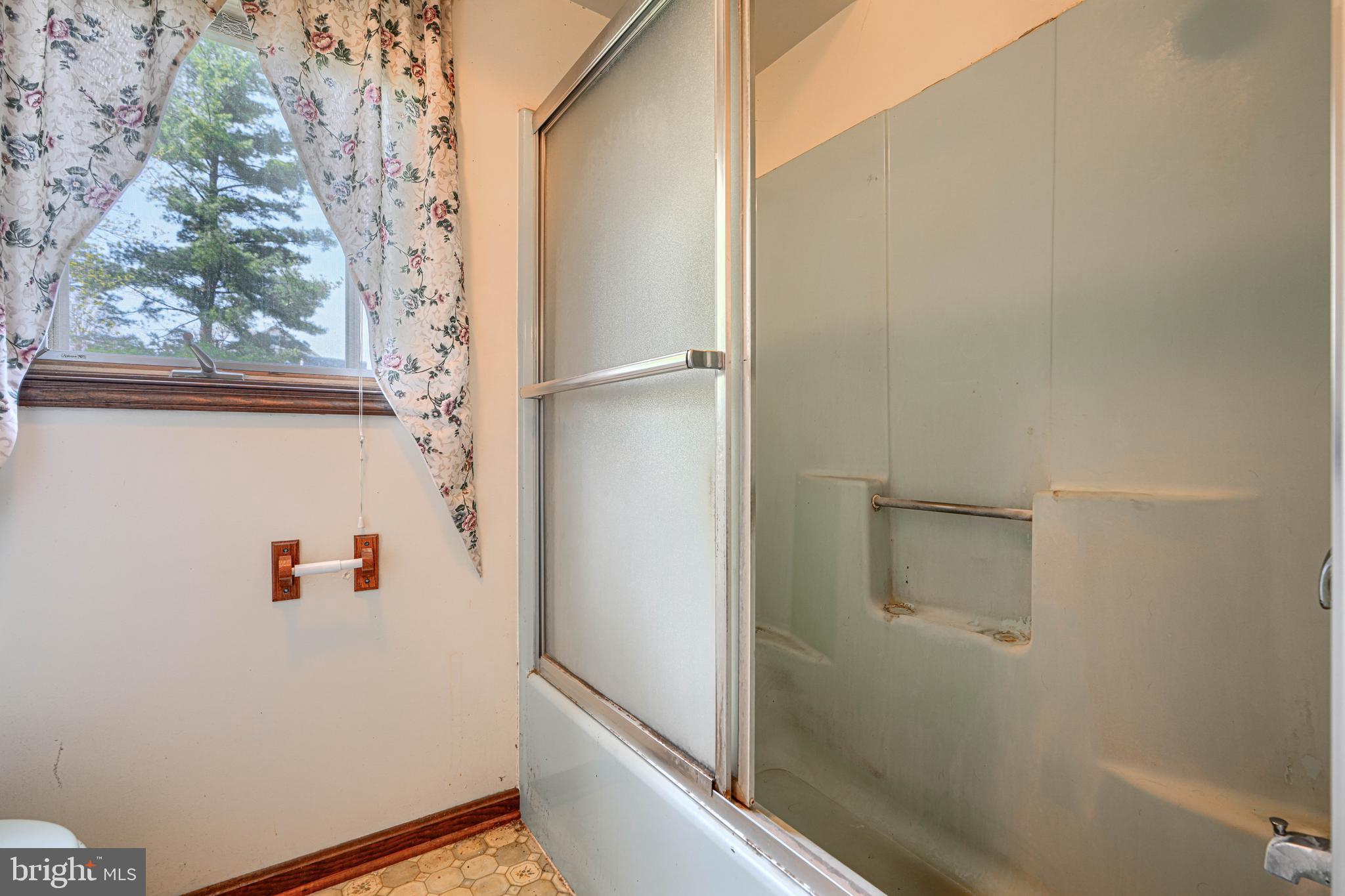 2625 Old Taneytown Road Westminster, MD 21158 - Photo 45 of 77 Bathroom