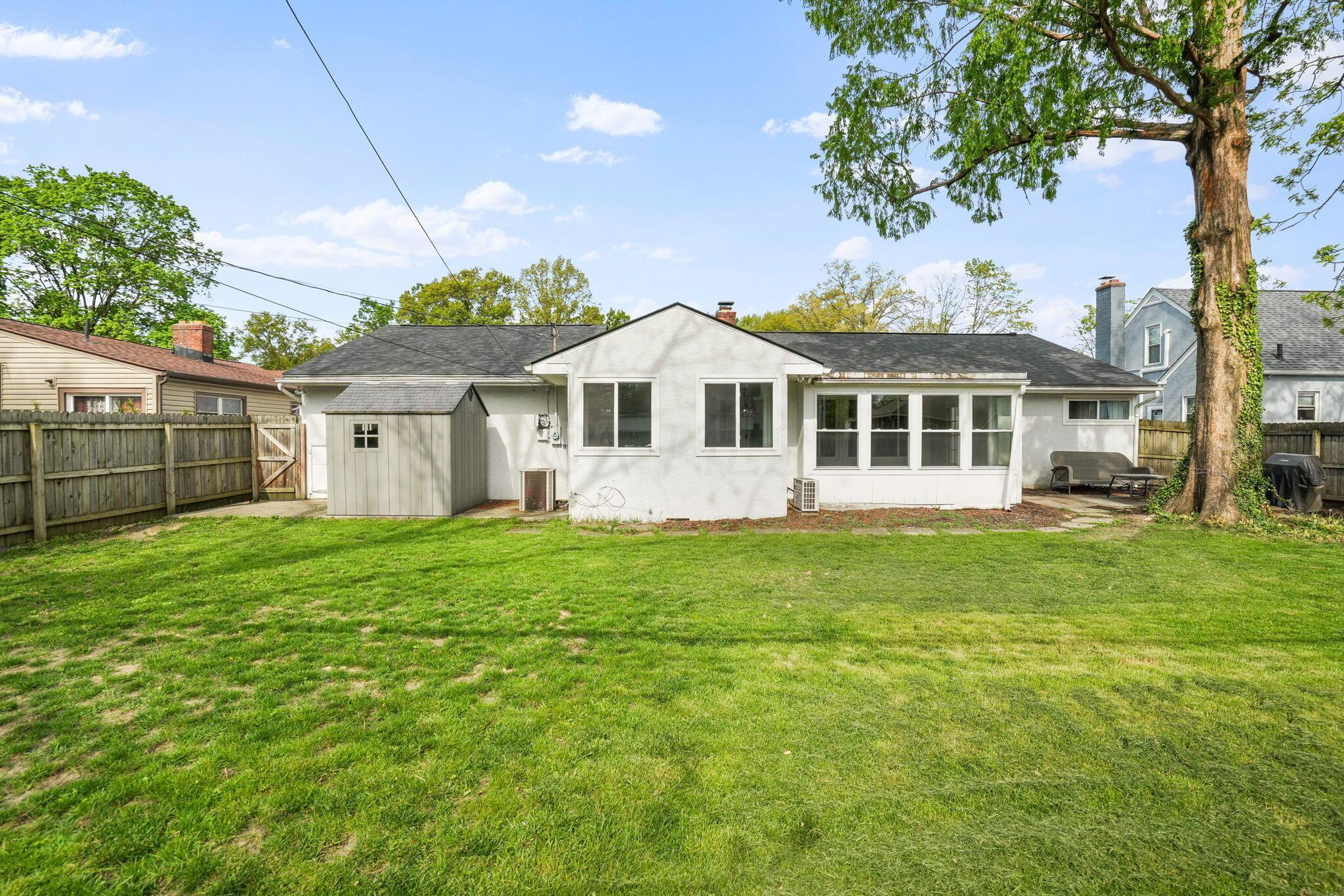 184 North Merkle Road Columbus, OH 43209 - Photo 45 of 46 Exterior Back