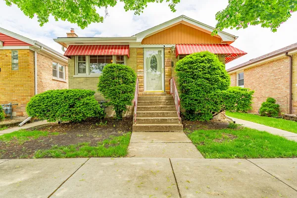 $299,900 | 3631 South 54th Avenue, Cicero, IL 60804