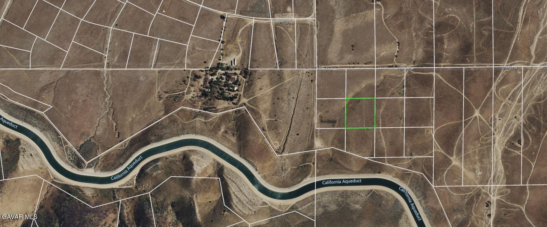 K2 And 118th Street West Lancaster, CA 93536 - Photo 4 of 11 a bathroom with a sink