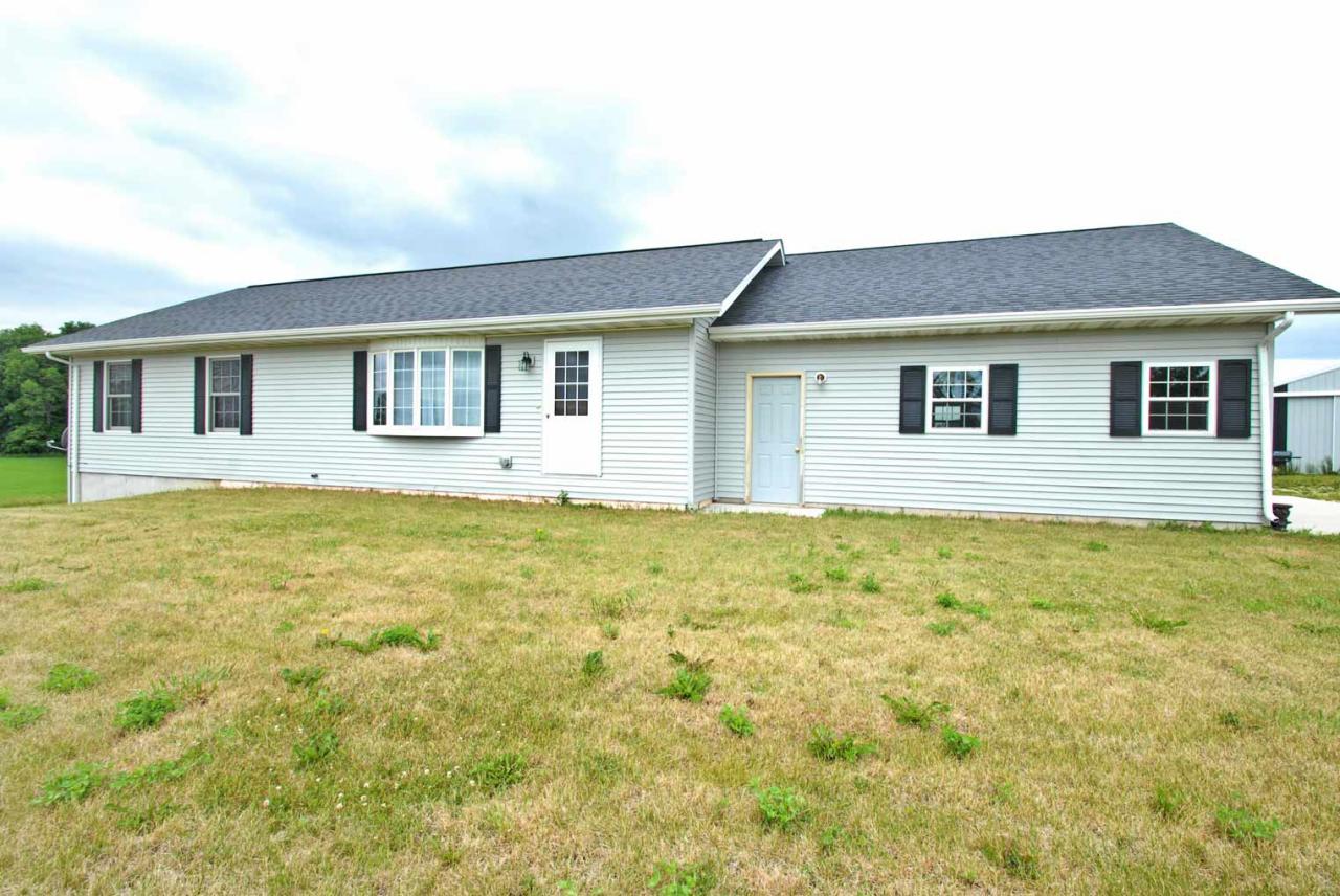 528 North Forest View Kewaskum, WI 53040 - Photo 1 of 1 Main