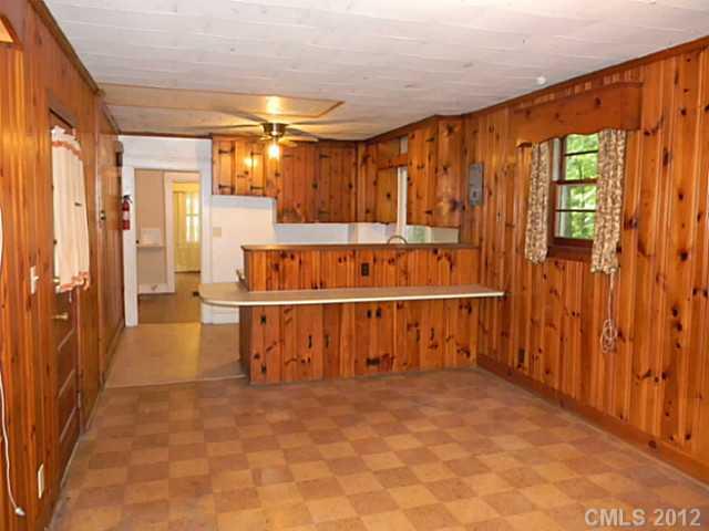 2104 Ashley Road Charlotte, NC 28208 - Photo 11 of 16 Gallery Image 11