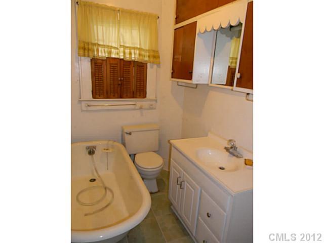 2104 Ashley Road Charlotte, NC 28208 - Photo 14 of 16 Gallery Image 14