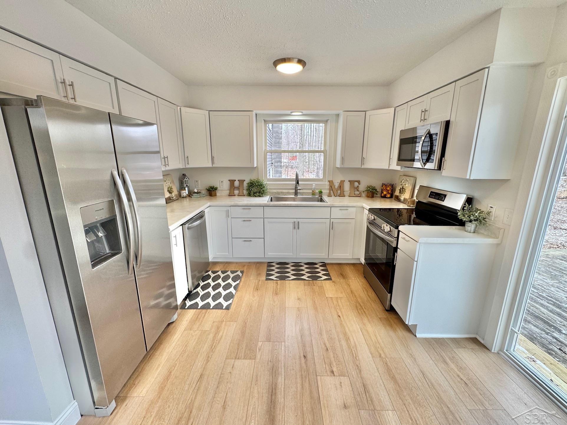 219 South 9 Mile Road Midland, MI 48640 - Photo 5 of 48
