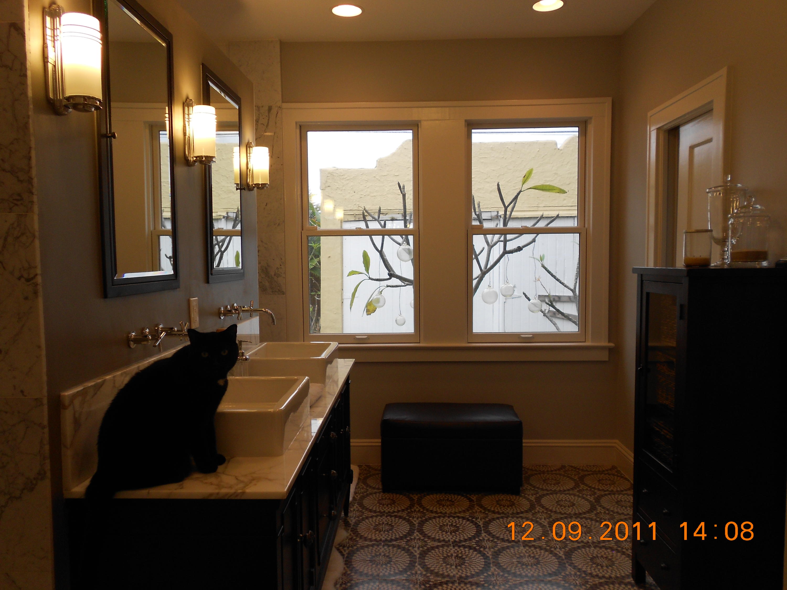 818 Avon Road West Palm Beach, FL 33401 - Photo 12 of 17 Bath