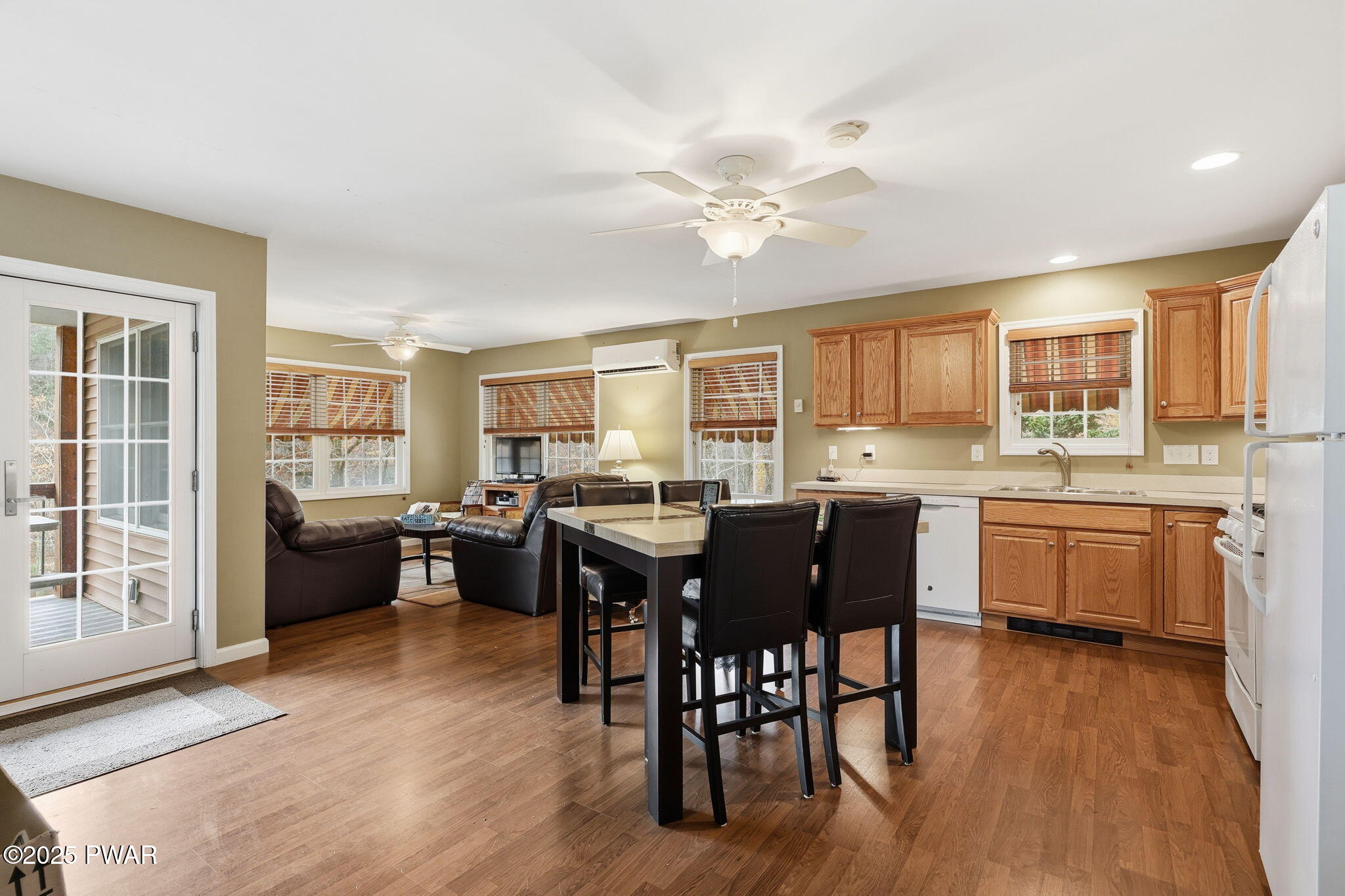 511 Towpath Road Hawley, PA 18428 - Photo 6 of 71