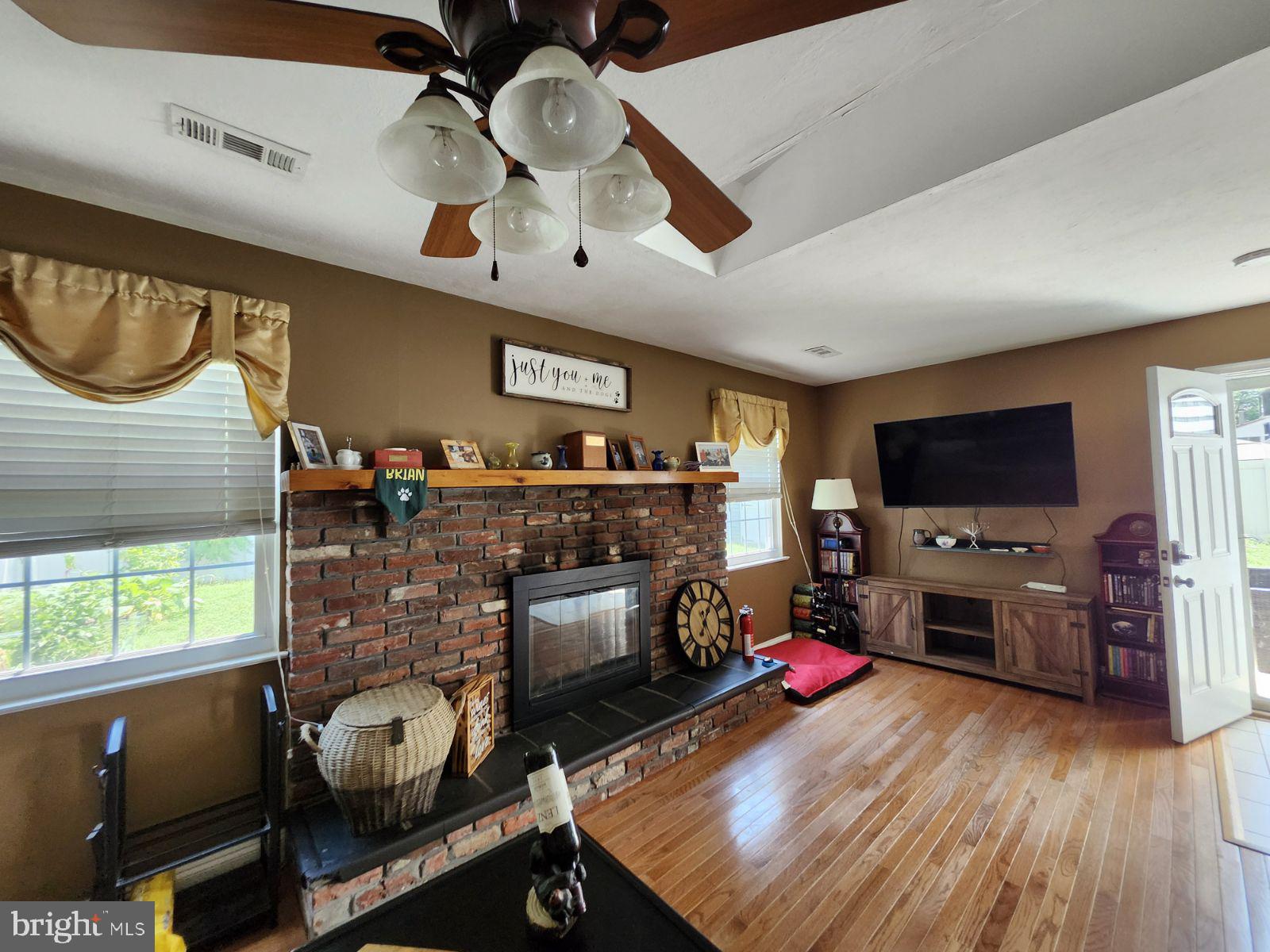 36 Henry Street Riverside, NJ 08075 - Photo 13 of 33
