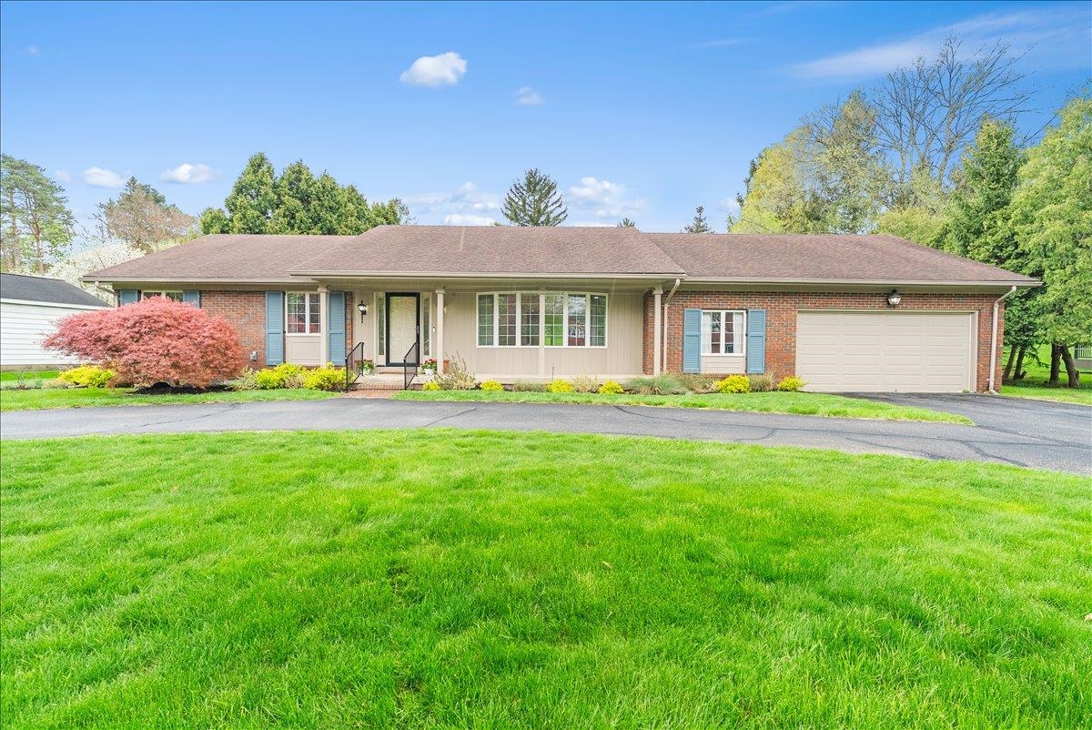 1131 Riverside Drive Owosso, MI 48867 - Photo 1 of 57