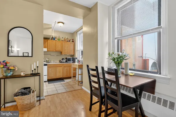 $1,550 | 1324 Locust Street, Unit 212, Philadelphia, PA 19107