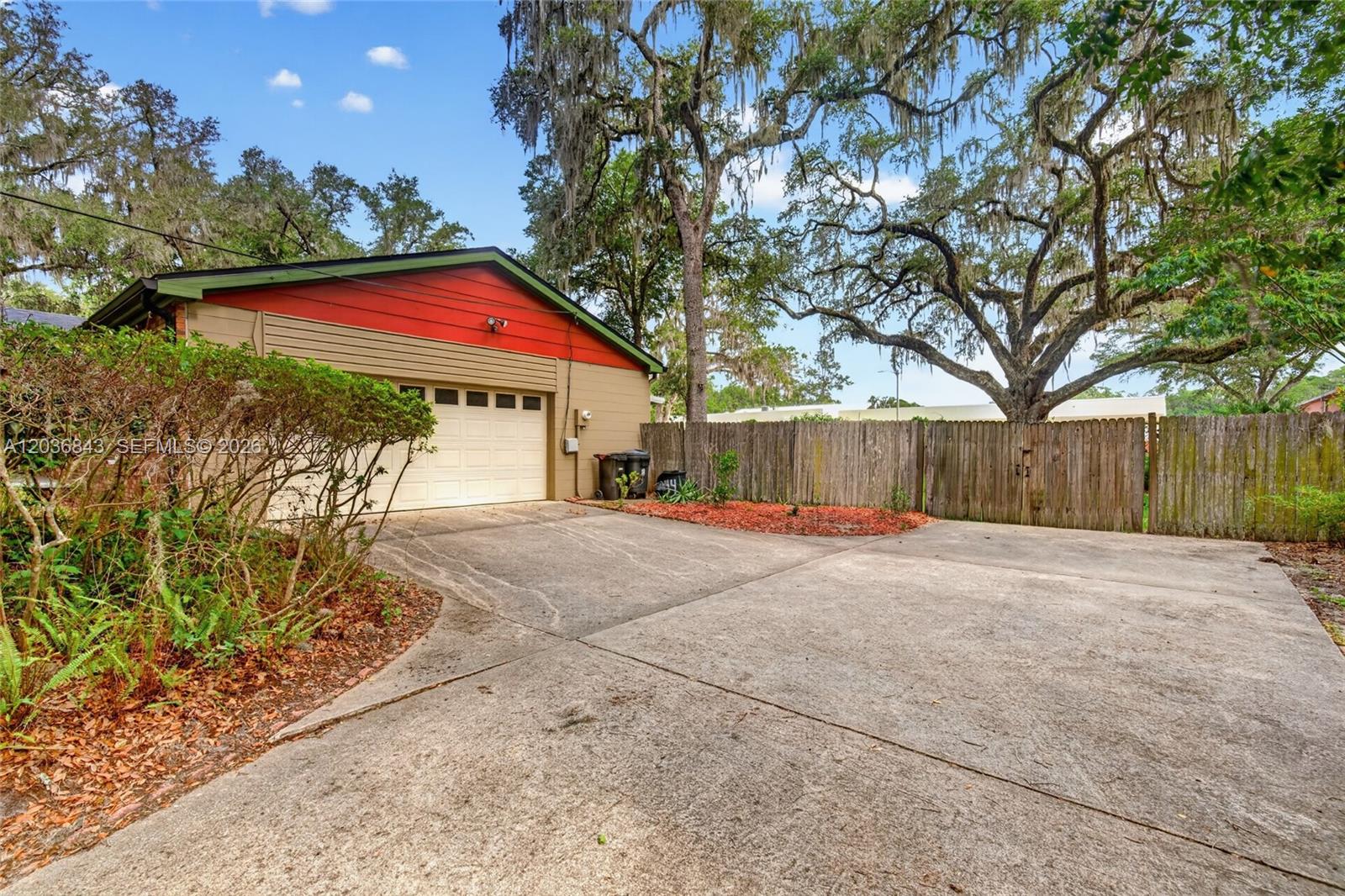 1944 Southwest 48th Avenue Gainesville, FL 32608 - Photo 42 of 43