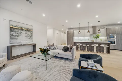 $1,995,000 | 1711 Allen Parkway, Unit 2301, Houston, TX 77019
