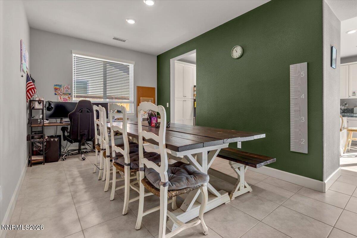 6026 Red Stable Road Sparks, NV 89436 - Photo 5 of 36 12-012