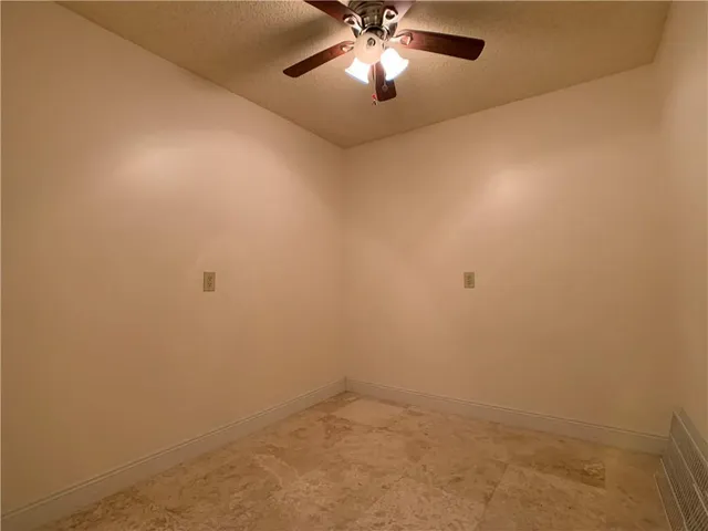 $2,400 | 1721 Whitehall Drive, Unit 102, Davie, FL 33324