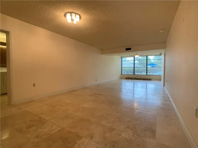 $2,400 | 1721 Whitehall Drive, Unit 102, Davie, FL 33324