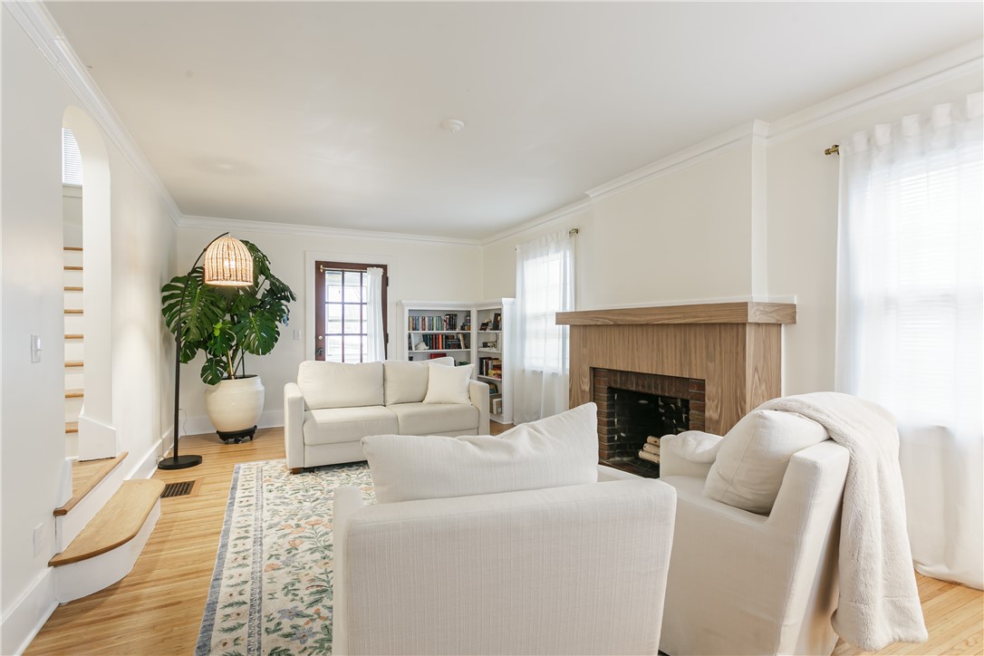 79 Irvington Road Rochester, NY 14620 - Photo 13 of 43