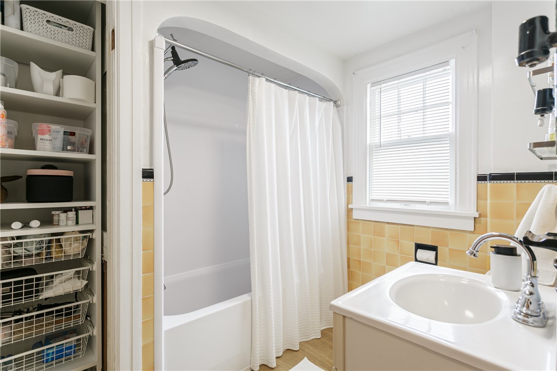 79 Irvington Road Rochester, NY 14620 - Photo 37 of 43