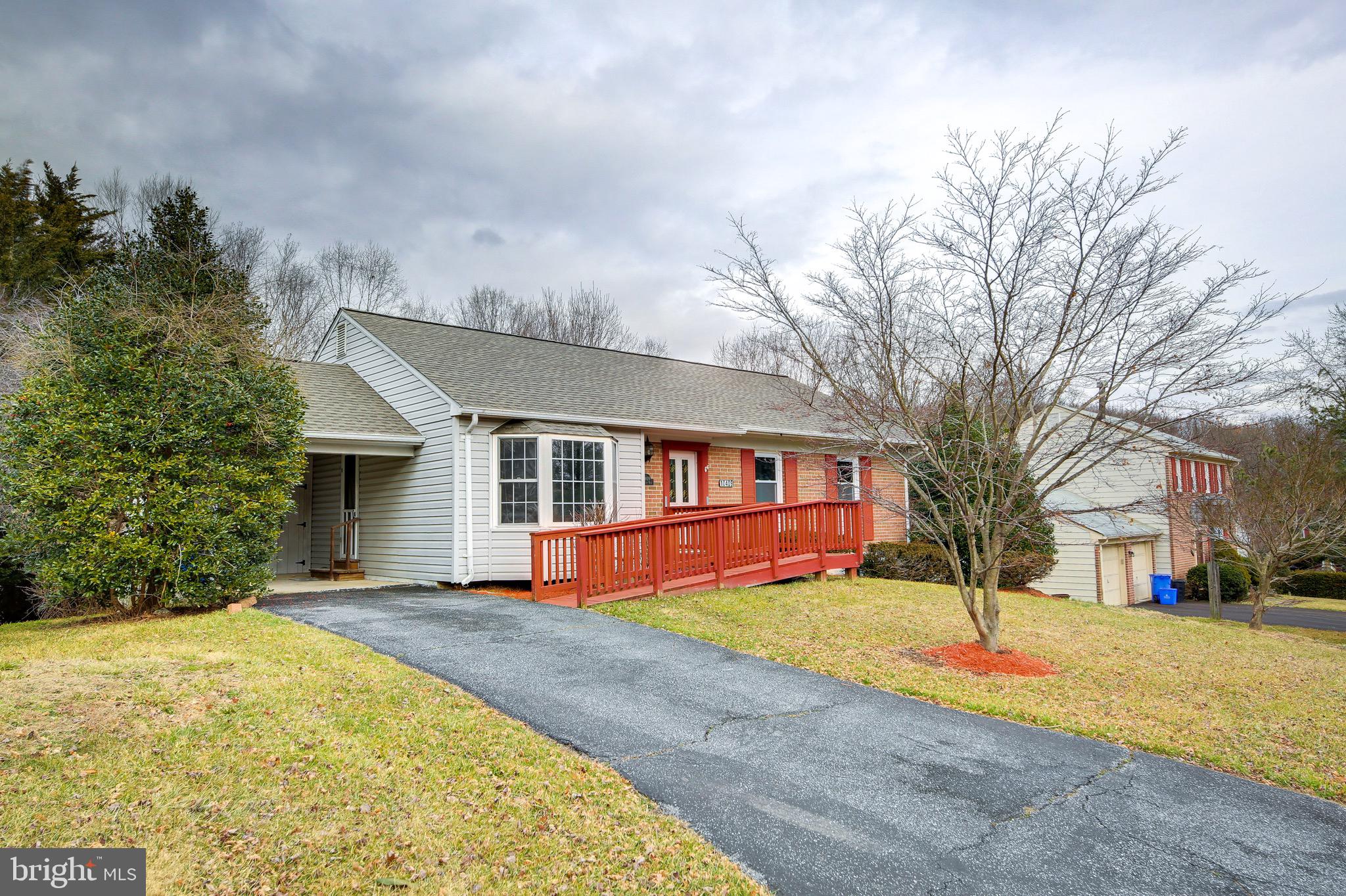 10409 Sweepstakes Road Damascus, MD 20872 - Photo 4 of 35 Gallery Image 4