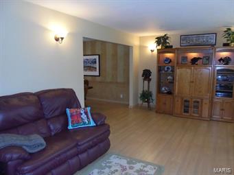 314 Glyn Cagny Road Ballwin, MO 63021 - Photo 11 of 18 Gallery Image 11