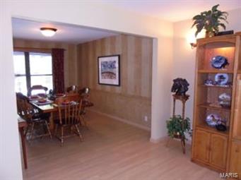 314 Glyn Cagny Road Ballwin, MO 63021 - Photo 12 of 18 Gallery Image 12