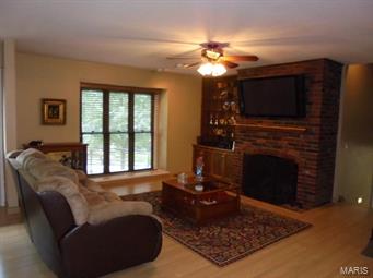 314 Glyn Cagny Road Ballwin, MO 63021 - Photo 10 of 18 Gallery Image 10