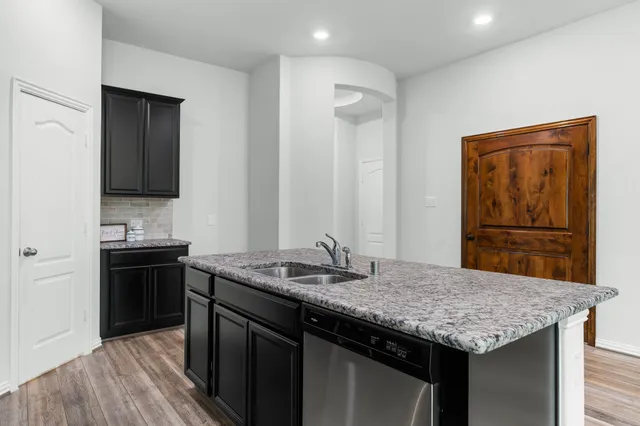 $364,000 | 121 North Cadence Hills Loop, Conroe, TX 77318