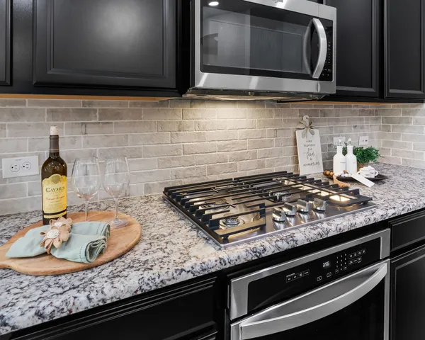 $364,000 | 121 North Cadence Hills Loop, Conroe, TX 77318