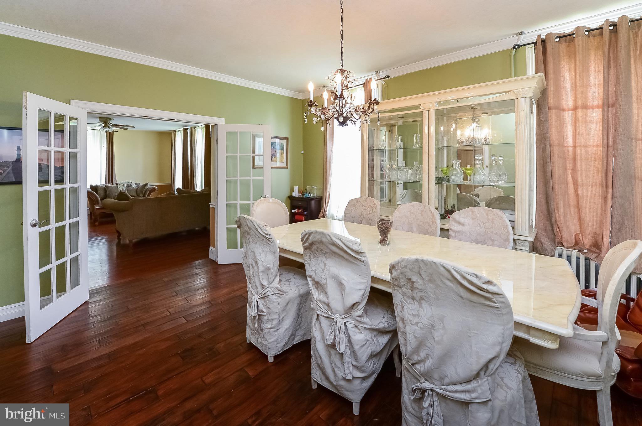 53 Quaker Road Mickleton, NJ 08056 - Photo 6 of 29 Large Dining Room w/chandelier & French doors!