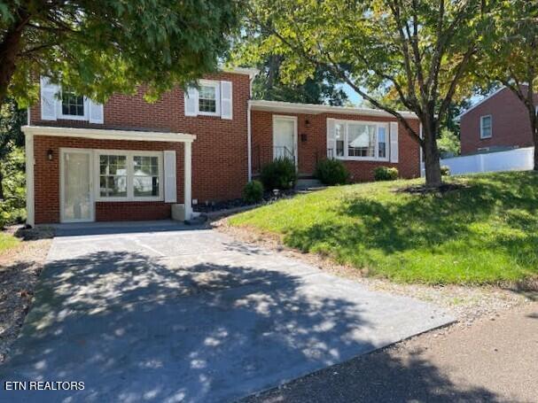 460 Ash Street Morristown, TN 37813 - Photo 1 of 30 Front